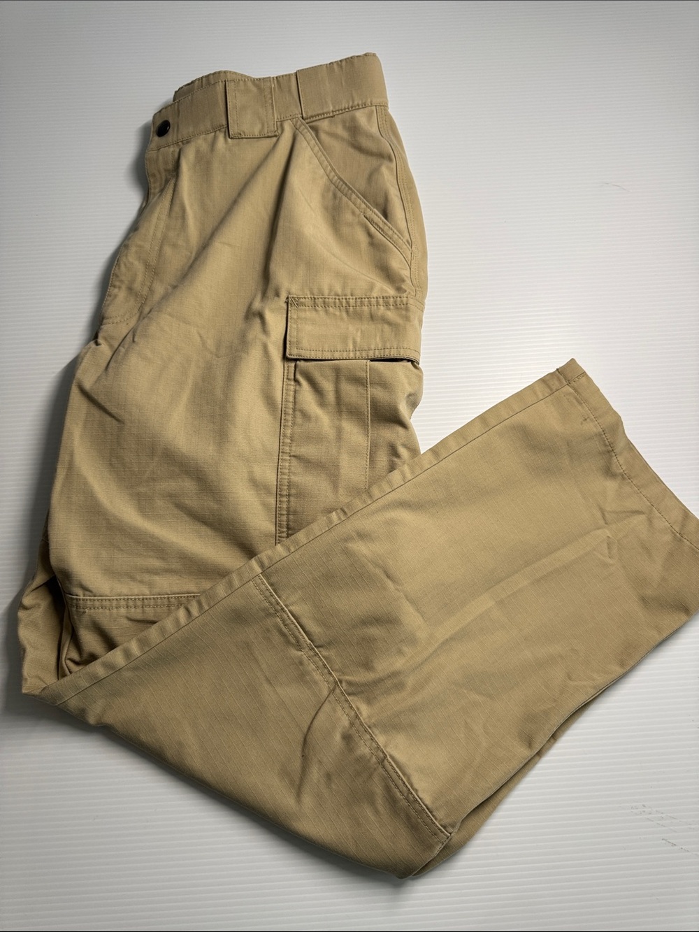 Men's Khaki Cargo Pants - Classic Utility Style
